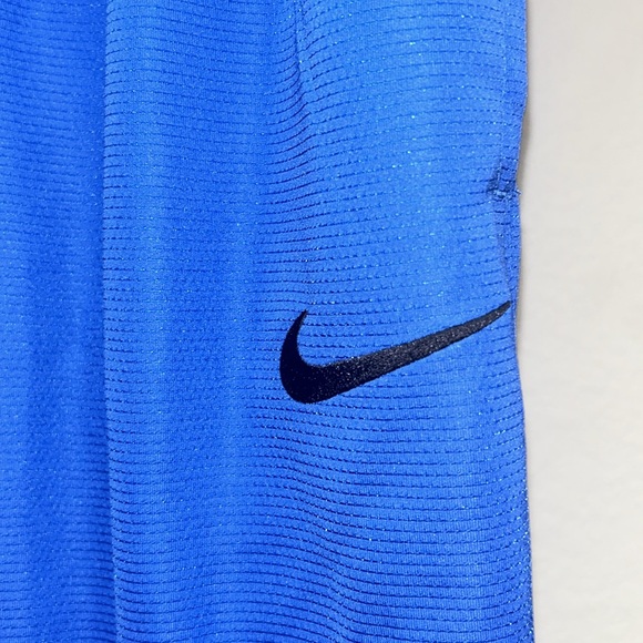 NWT Mens Nike basketball shorts size small - Picture 3 of 3